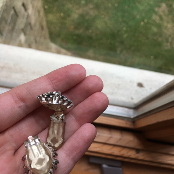 Sparkly Clip on earrings - Picture 9 of 11